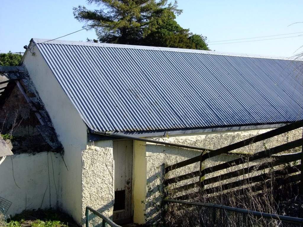 old barn / shed